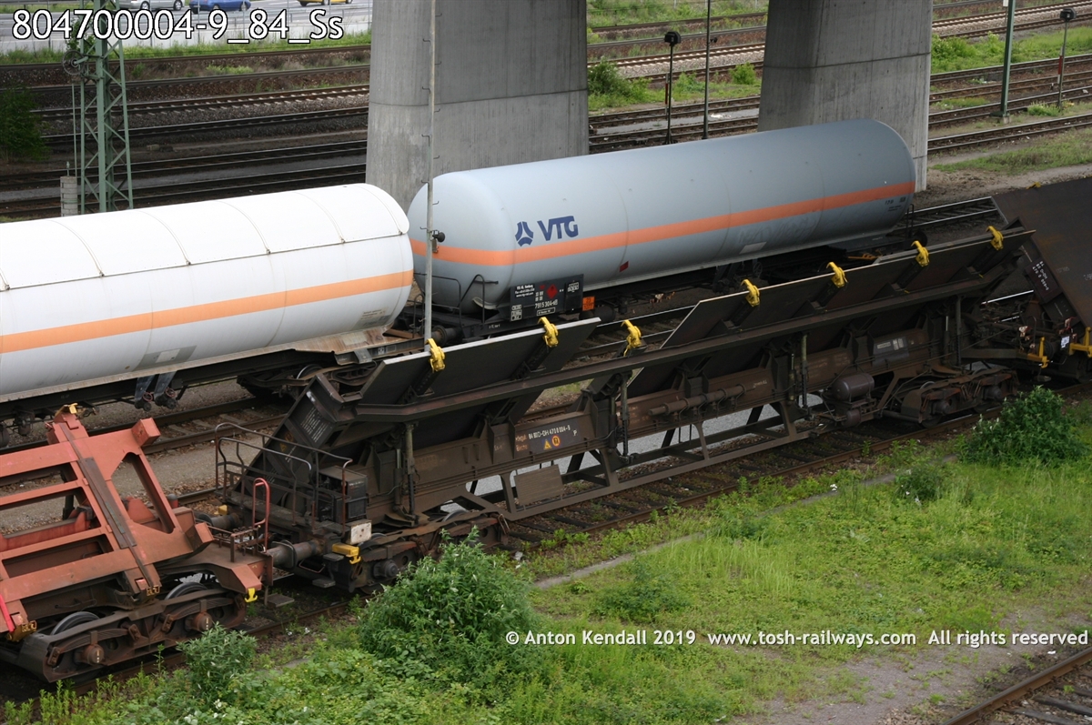 804700004-9_84_Ss.jpg